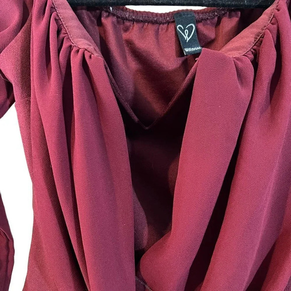 Windsor Dark Red Blouse Size Small Pointed V Neck Chiffon Cropped Long Sleeves - Picture 5 of 5